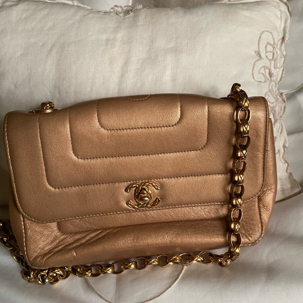 Authentic Chanel Gold Vintage Shoulder Purse